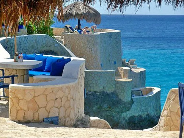 Jamaica: A Crazy Adventure thecavesjamaica