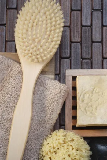 skin-dry-brushing (Medium)