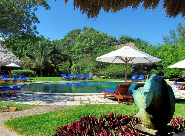 The circular pool at Turtle Inn, Belize