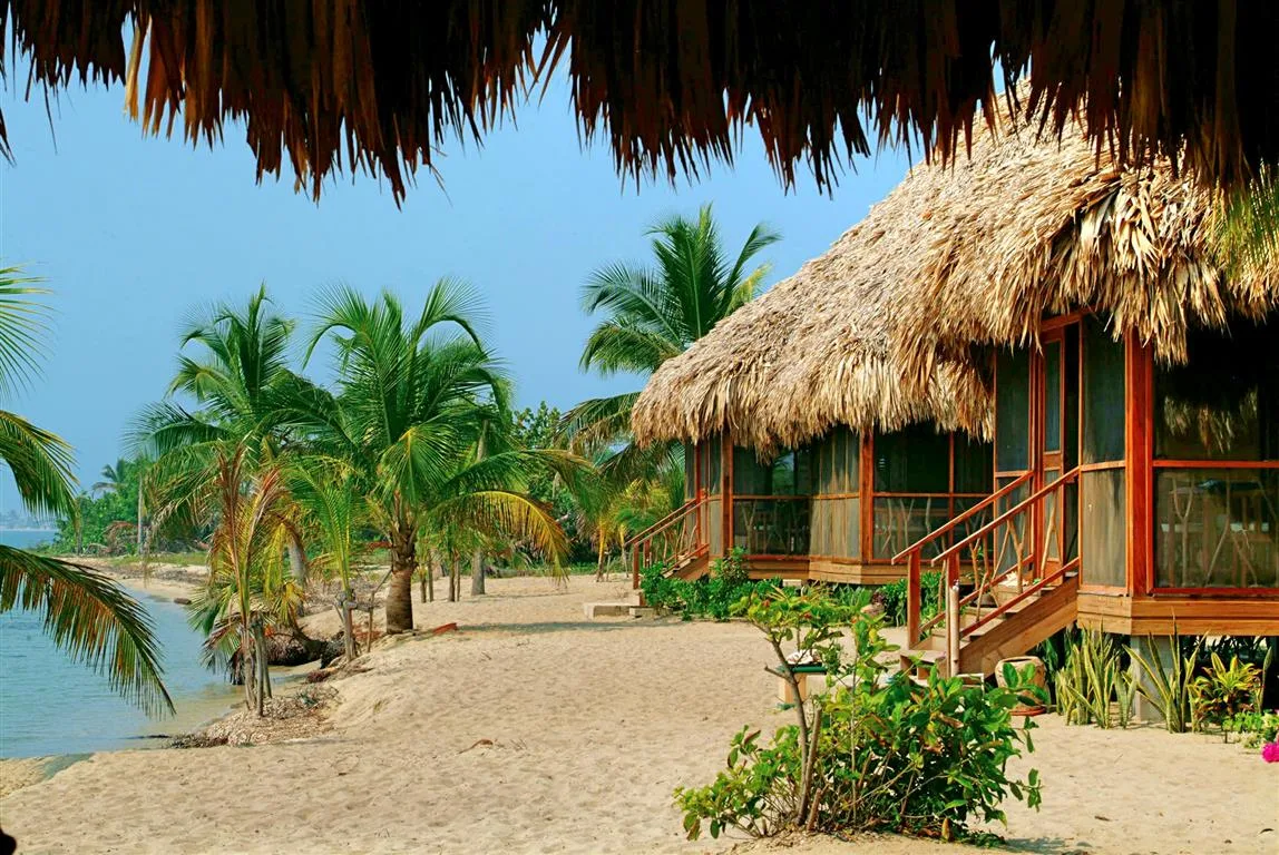 Beauty in Belize, at Turtle Inn - turtle inn Fotor Medium