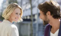 How to Hook & Keep a Real Man - o FLIRTING facebook