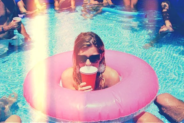 10 Things Every Girl Should Have Before Turning 30 bucket-list-20s