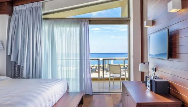 Your Guide To 3 Gorgeous Beach Vacation Destinations Horizon Blu hotel in Katamala