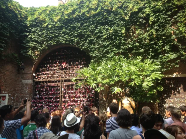 Love locks at Casa di Giulietta