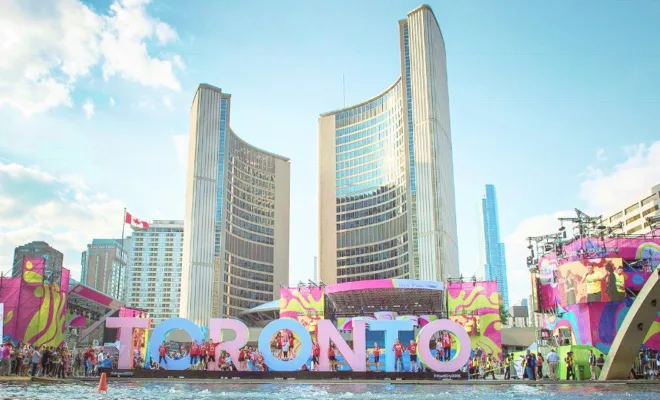 5 Great Reasons to Visit Toronto