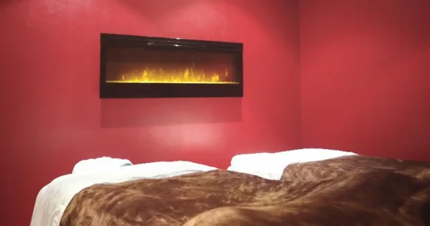 Time for a couples massage? This is the sexy room you'll be sharing.