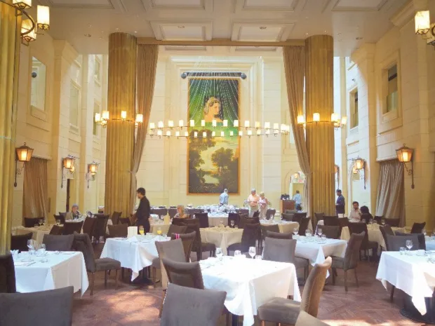 The Courtyard Cafe at the Windsor Arms Hotel