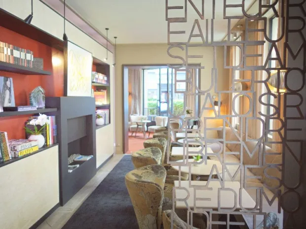 Doing the 8th in Paris Like a (Glam) Parisian Hotel Pavillon de Lettres in Paris