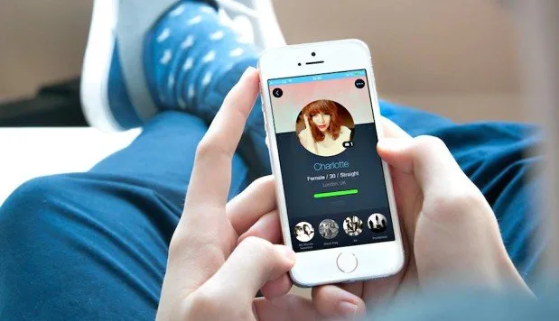 The Downfall of Digital Dating & How to Overcome It