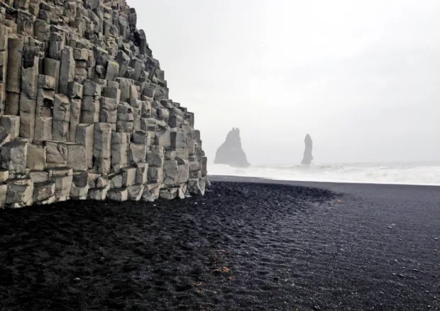 ww_blackbeaches