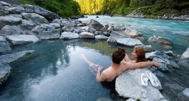 4 Hot Spring Destinations for Your Next Road Trip usa-road-trips2