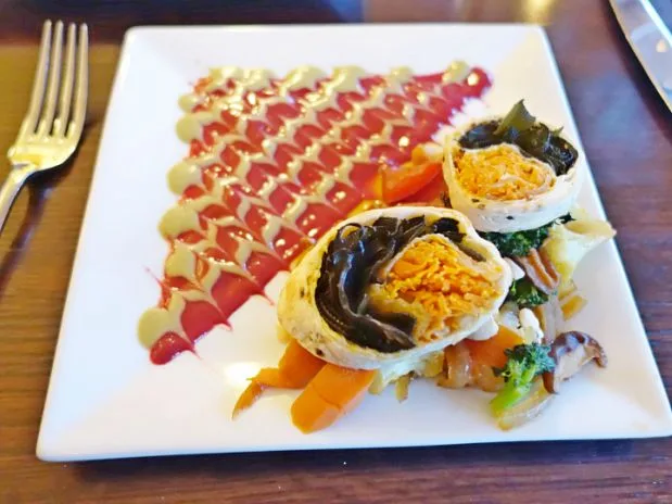 Vegan sushi -- so yummy!