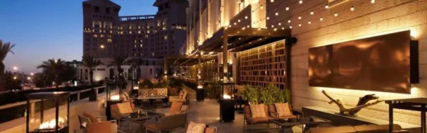 Dinning place in Four Seasons