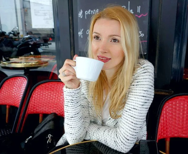 My Big Fat International Move - hilary paris cafe2