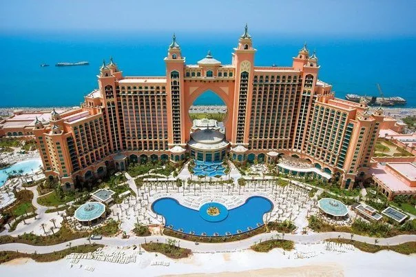 Dubai: Your Complete Travel Guide to this Land of Excess Atlantis
