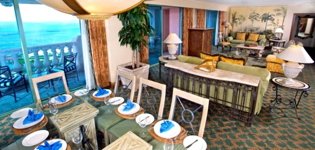 Dubai: Your Complete Travel Guide to this Land of Excess Atlantis suite