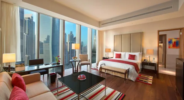 Dubai: Your Complete Travel Guide to this Land of Excess Hotel Room