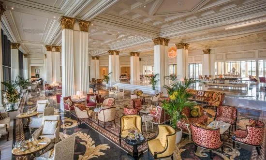Dubai: Your Complete Travel Guide to this Land of Excess palazzo-versace-dubai