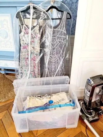 The Best Way to Prep Your Closet for a Seasonal Change The Best Way to Prep Your Closet for a Seasonal Change - closet organization tips seasonal 1