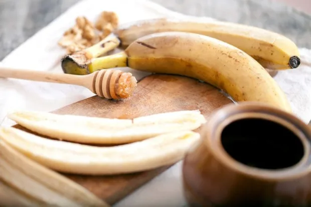 Face Food: 15 Effective Skin Treatments To Try Today Face Food: 15 Effective Skin Treatments To Try Today - natural skincare treatments3